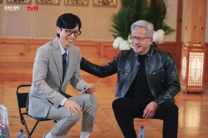  2026년 6월 10일 유퀴즈 온 더 블럭에 출연해 유재석과 인터뷰 중인 잰슨 황 CEO의 모습